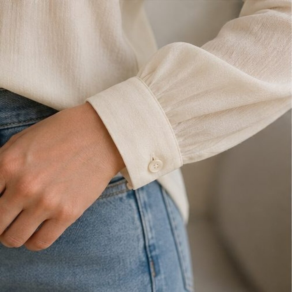 Cream Ruffle Collar Blouse - Picture 5 of 6